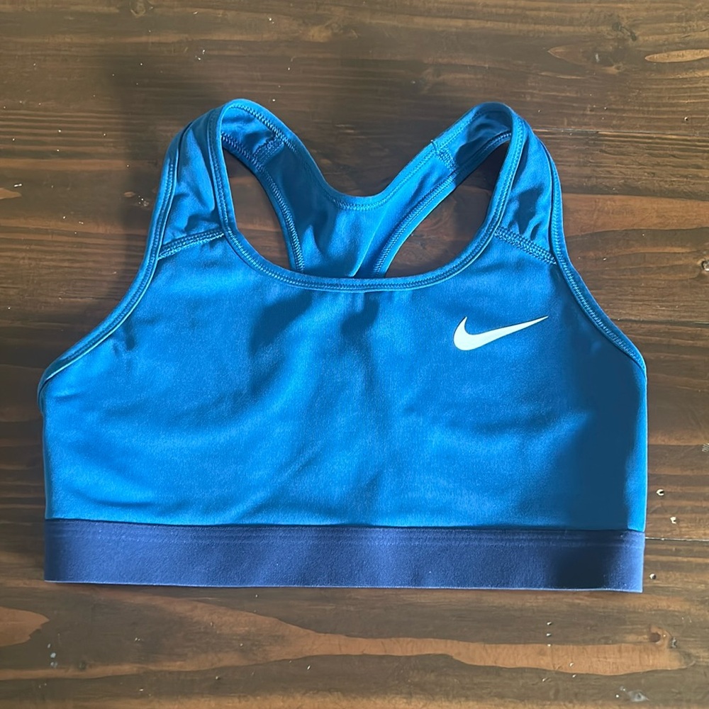 Nike Women’s Sports Bra Size Small